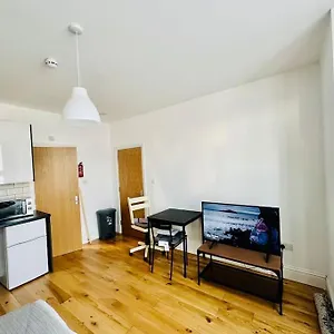 Se4, Self Contained Flat. Londres