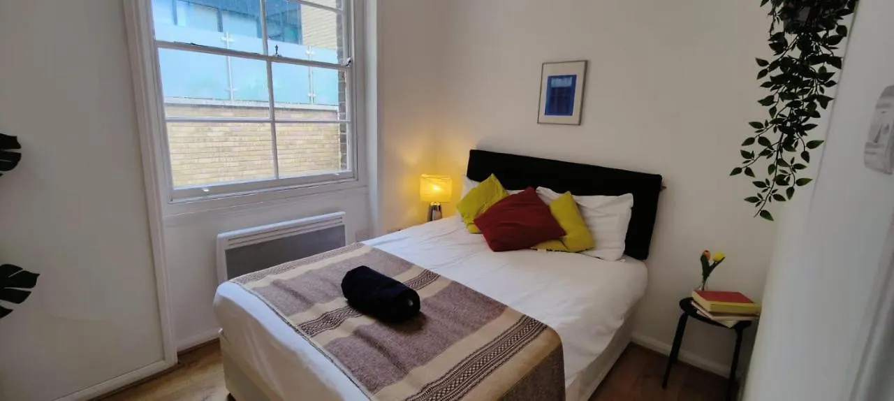 Spacious 3 Bed Flat Near Liverpool Street, Spitalfields لندن 0*,  المملكة المتحدة